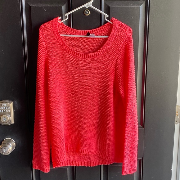 H&M Sweaters - Divided H&M Hot Pink Sweater Size Medium